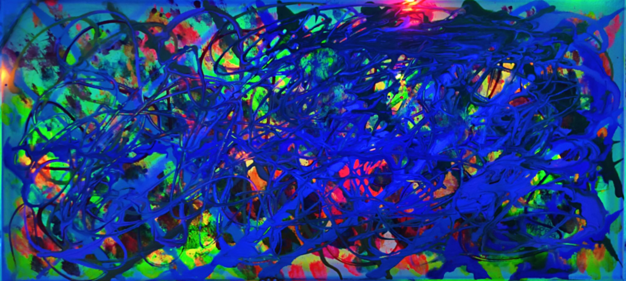 Luminescent chaos of hearts